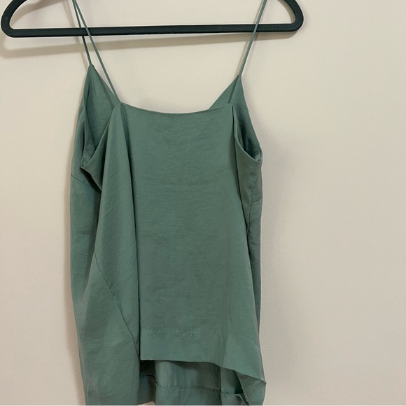 Cute V neck satin camisole in mint green size US 6- H&M - Picture 9 of 9